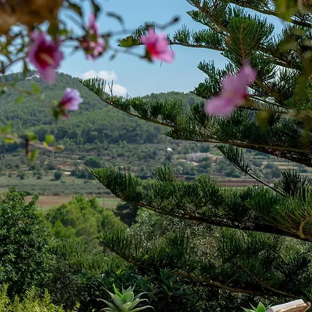 بيت للعطل Luxurious Finca Gertrudis With Pool