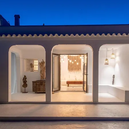 Сasa de vacaciones Luxurious Finca Gertrudis With Pool *