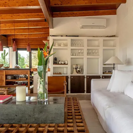 Luxurious Finca Gertrudis With Pool
