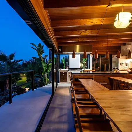 Сasa de vacaciones Luxurious Finca Gertrudis With Pool *