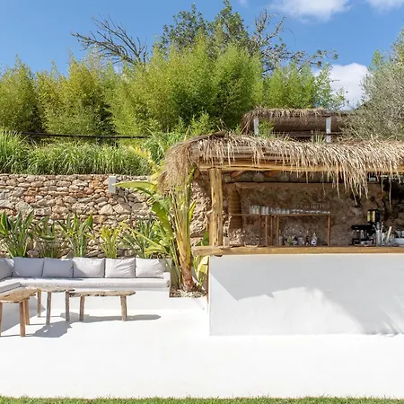 Luxurious Finca Gertrudis With Pool