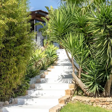 Luxurious Finca Gertrudis With Pool